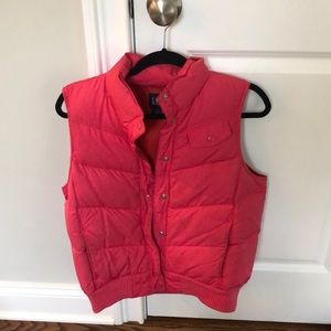 Gap puffer vest